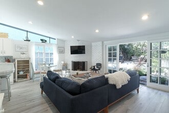 Building Photo - 1089 Belfast Ln