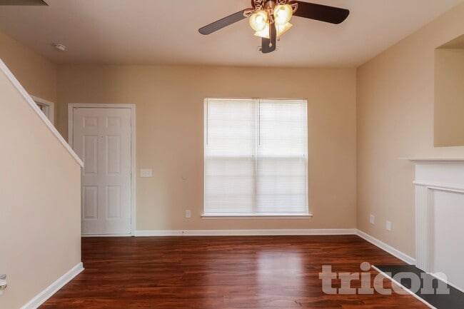 Foto del edificio - 1309 Peach Park Ln