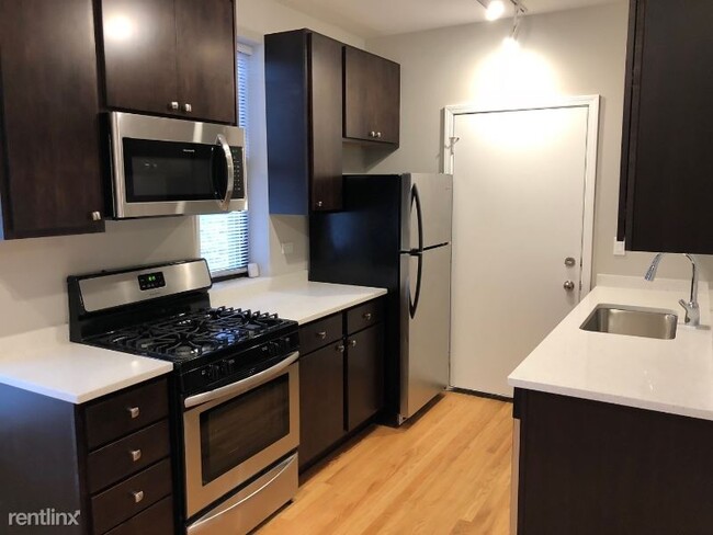 Foto del edificio - 3217 W Cullom Ave