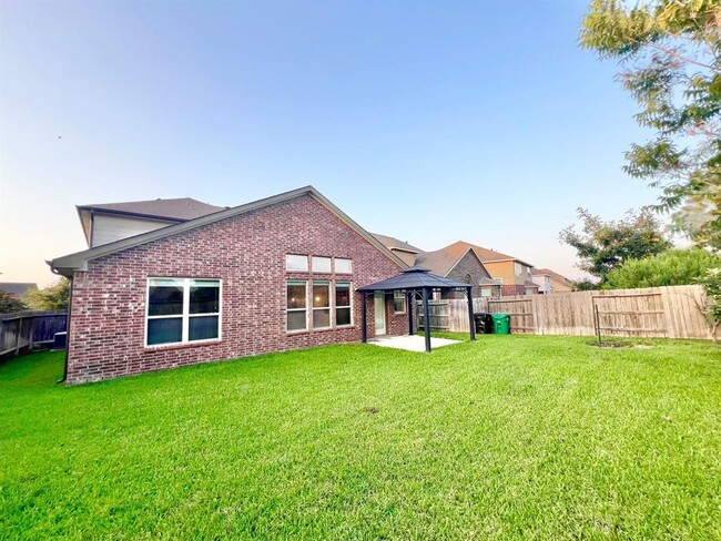 Foto del edificio - 26955 Churchill Gate Ln