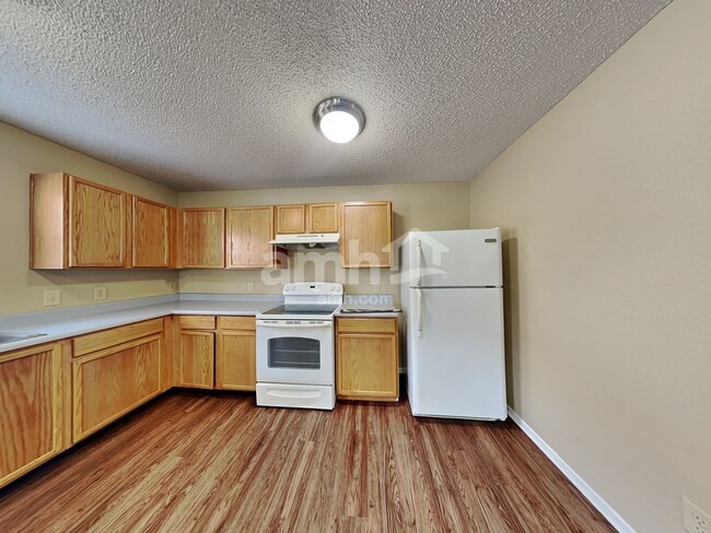 Building Photo - 10176 Cumberland Pointe Blvd