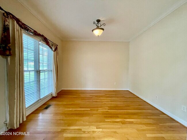 Foto del edificio - 2907 Alderman Ln