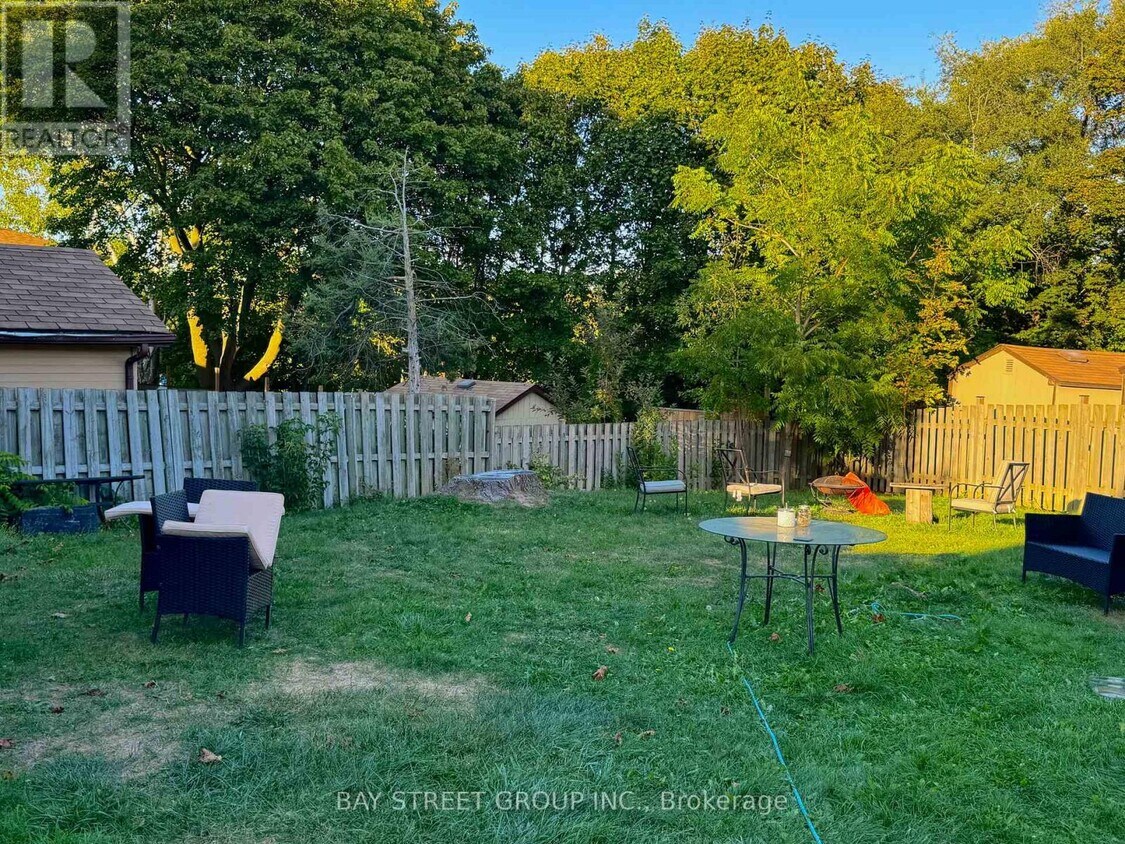 Primary Photo - 445 Harcourt Dr