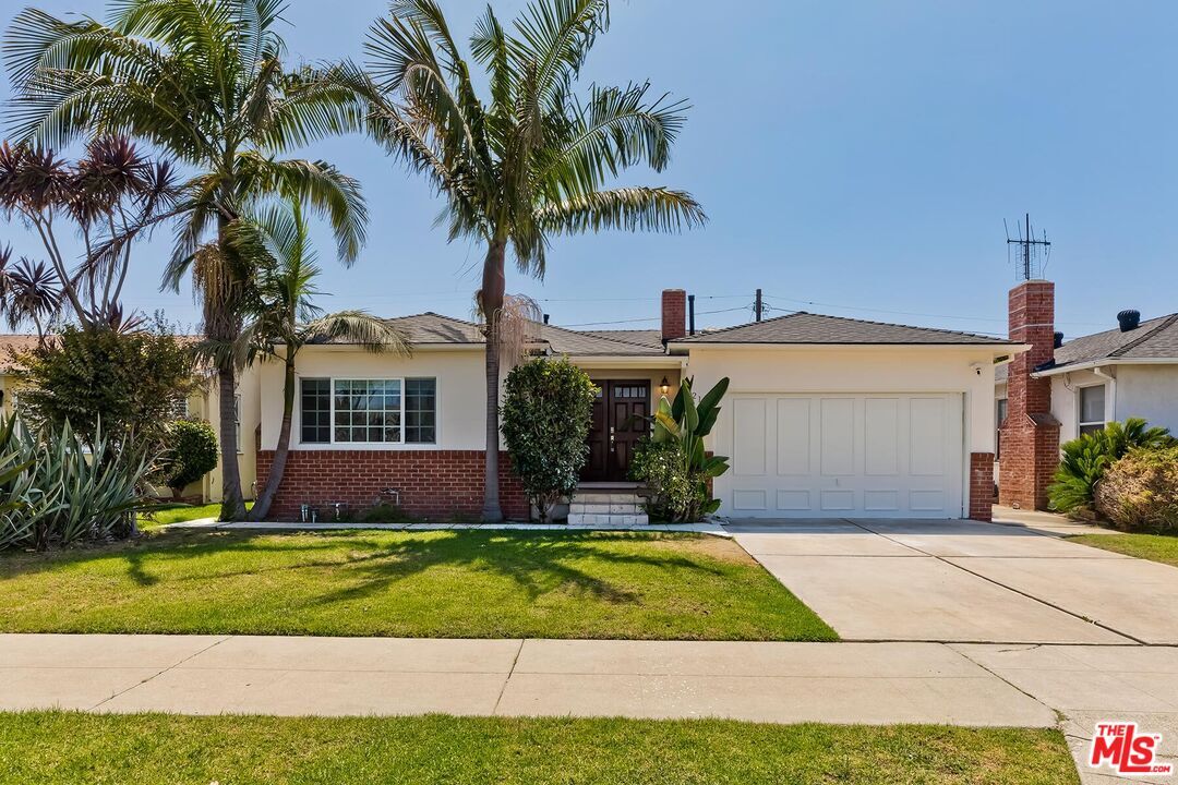 Foto principal - 12120 Aneta St