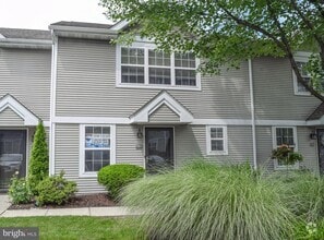 Building Photo - 133 Laurel Ct