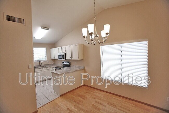 Foto del edificio - 1225 E Harvard Ave