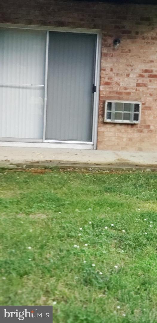 Foto del edificio - 1003 Garnet Dr