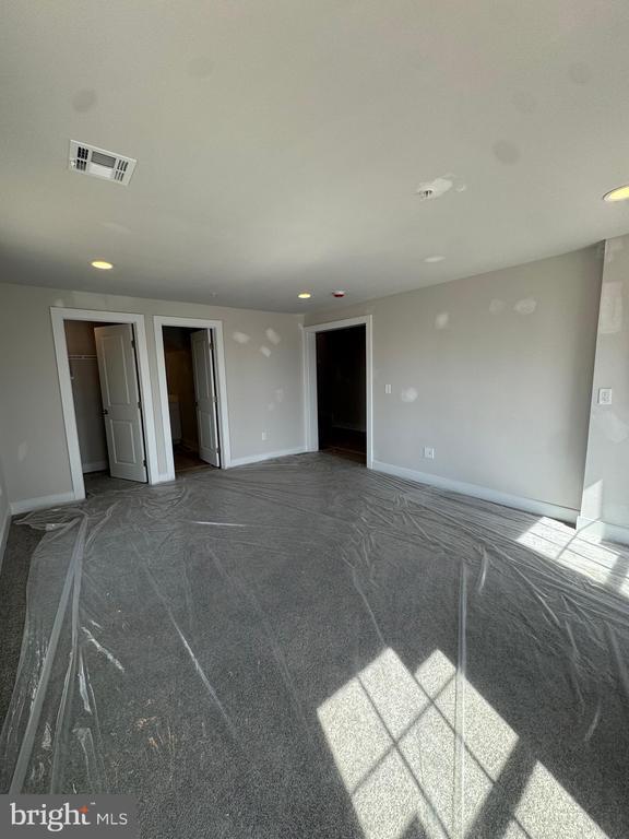 Building Photo - 3121 Overlook Dr