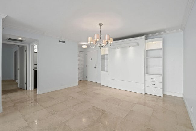 Building Photo - 1701 S Flagler Dr