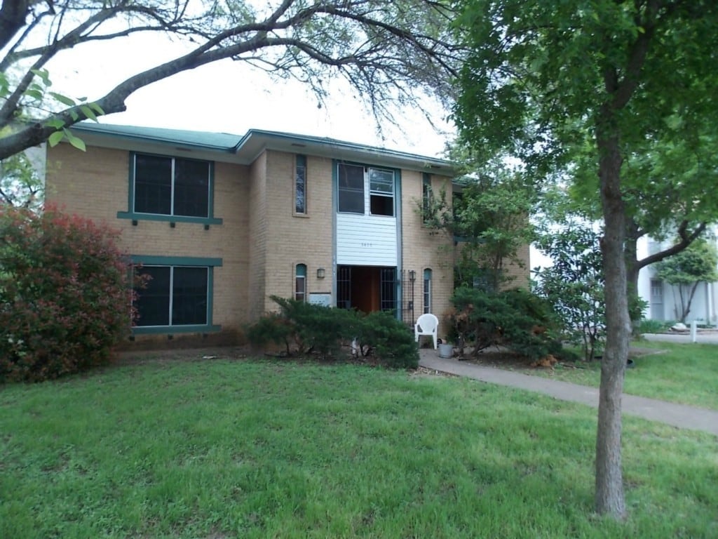 Primary Photo - 3417 Willowrun Dr
