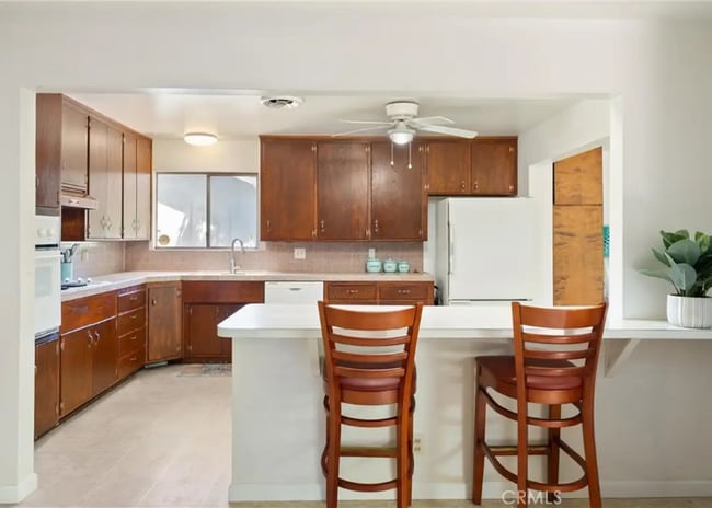 Foto del edificio - 15 Rockridge Rd
