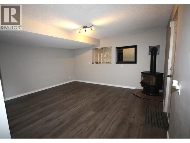 Building Photo - 2973 Wembley Dr