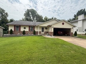 Building Photo - 2192 Graystone Dr
