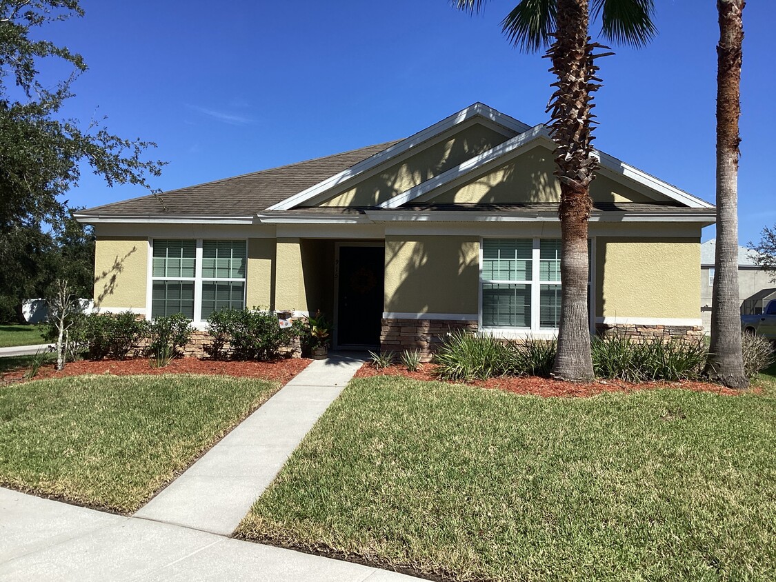 Foto principal - 915 Branchwood Way