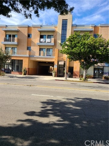 Primary Photo - 859 N Fair Oaks Ave