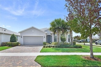 Building Photo - 10550 SW Captiva Dr