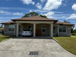 Building Photo - 317 Santurce Ave Building Photo - 317 Santurce Ave