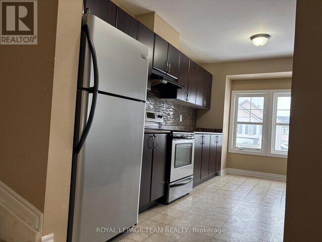 Photo du bâtiment - 2652 Baynes Sound Way