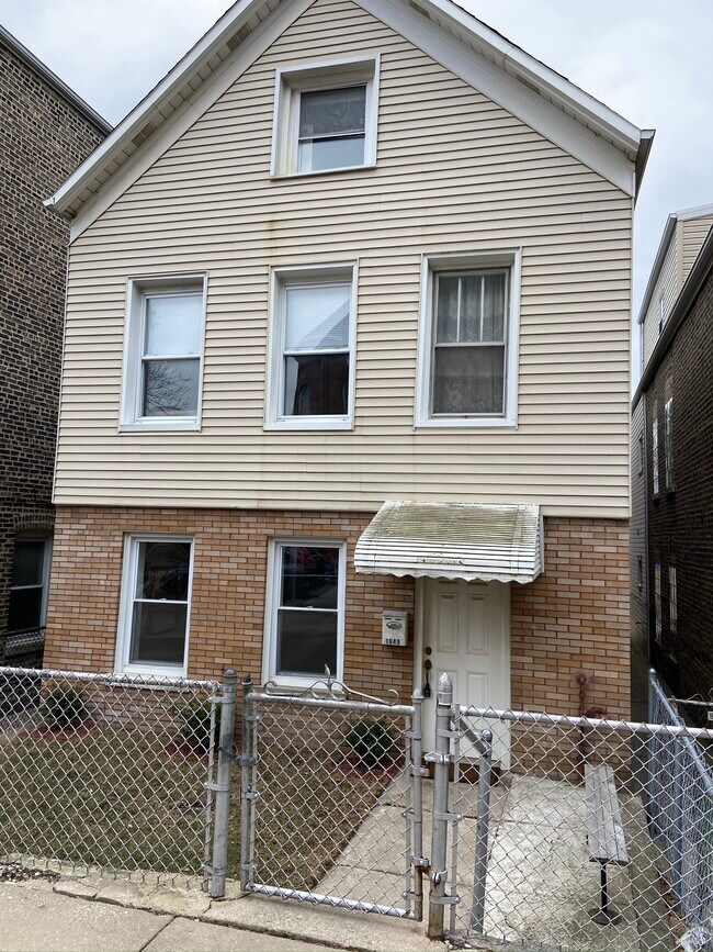 FRONT - 1649 W 38th St