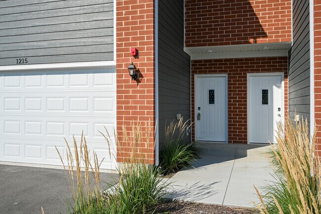 Foto del edificio - 1215 Gillespie Ln