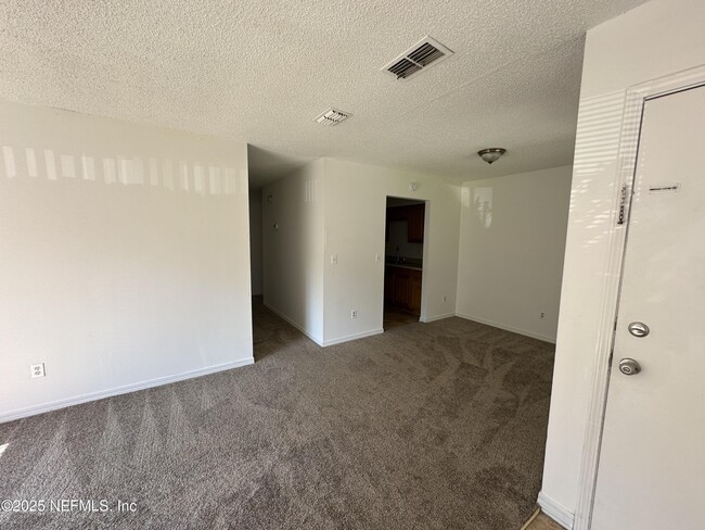 Building Photo - 2936 Shelby Dr