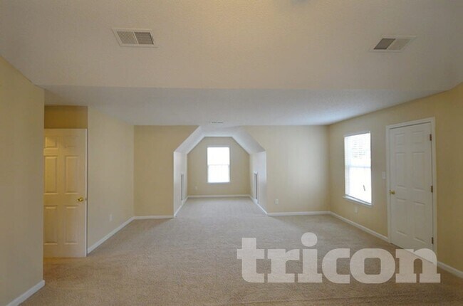 Foto del edificio - 3568 Forest Downs Cove