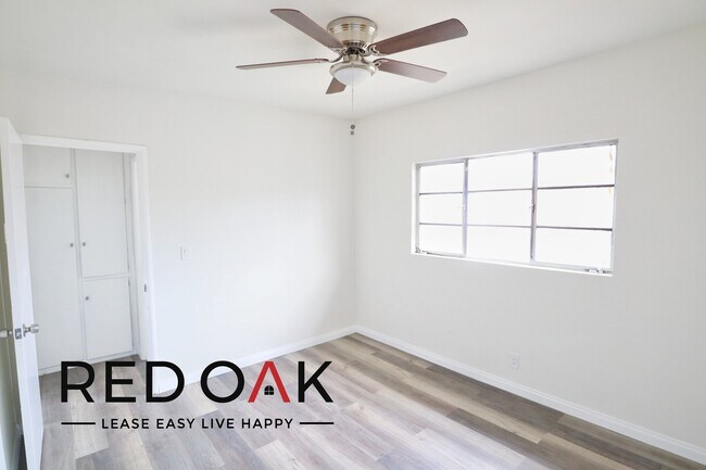 Foto del edificio - Inviting and Sun-Drenched One Bedroom with...