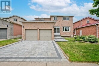 Building Photo - 134 Cooperage Crescent