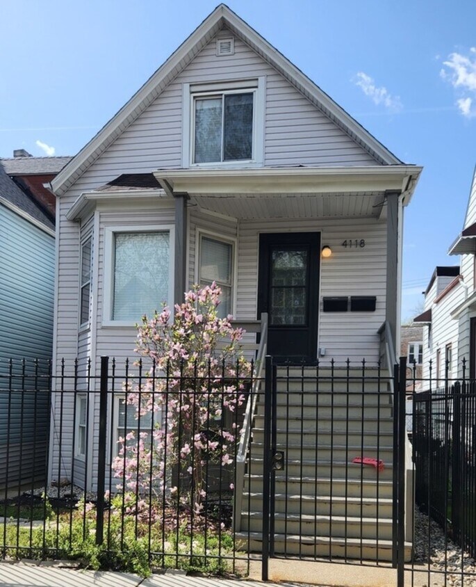 Foto principal - 4118 N Kedzie Ave