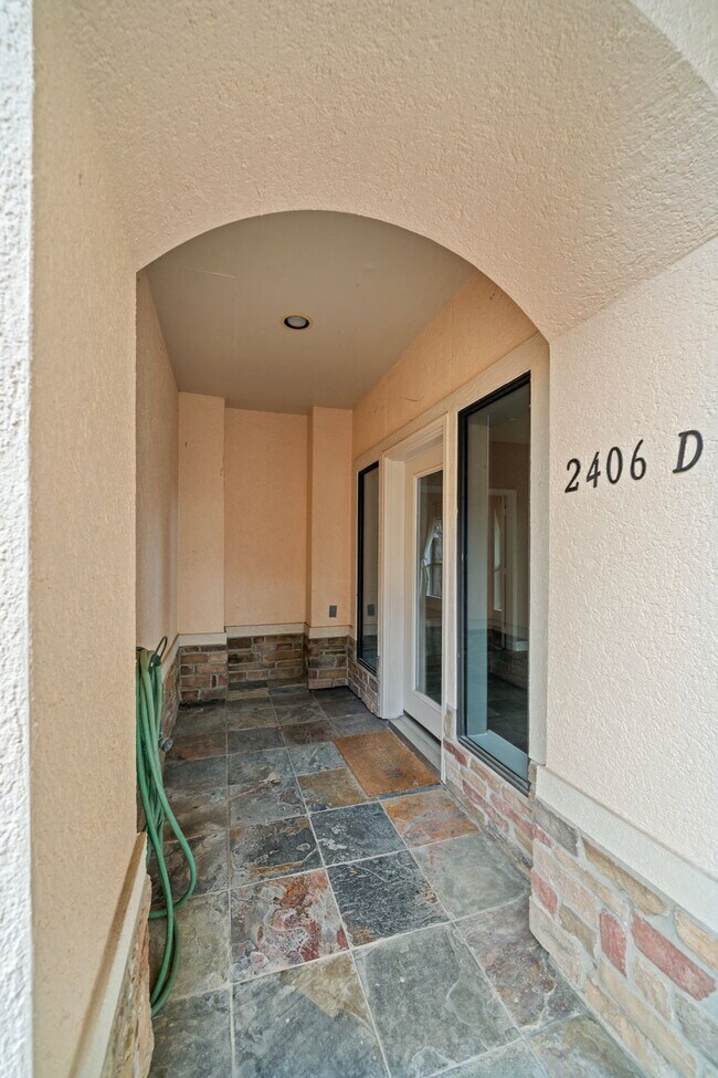 Foto del edificio - 2406 Dorrington St