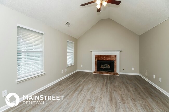 Foto del edificio - 5038 Hyacinth Ln