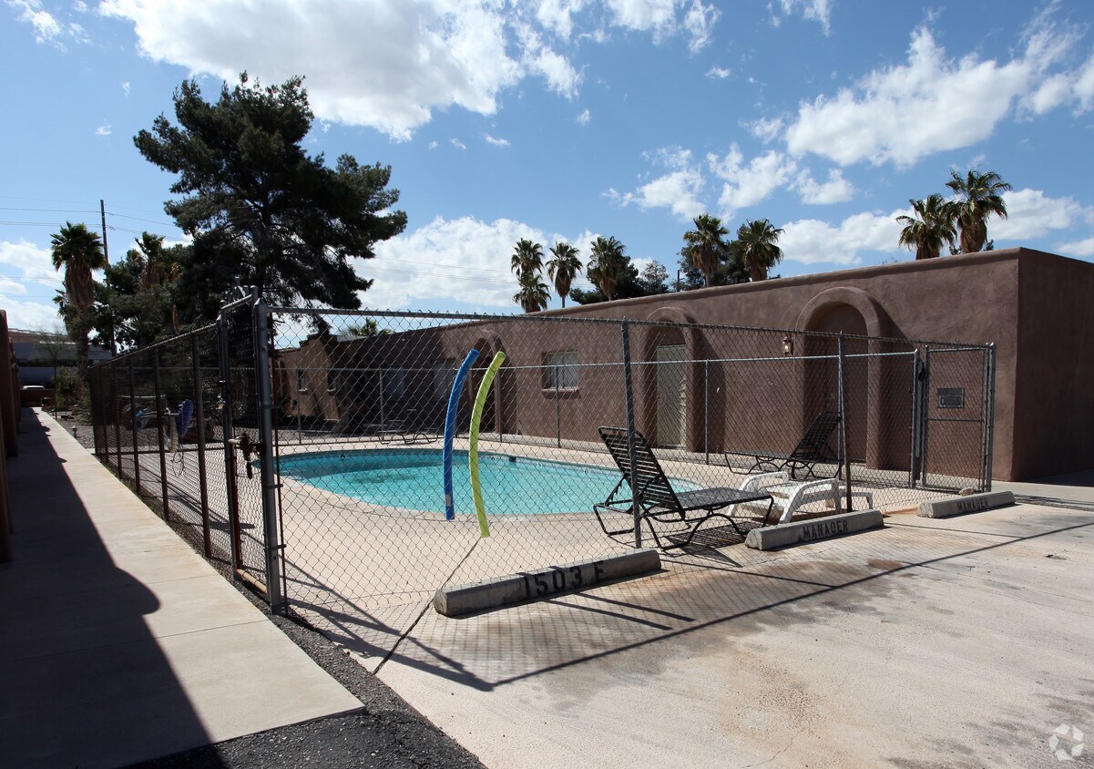 Foto del edificio - 1501-1503 E Fort Lowell Rd