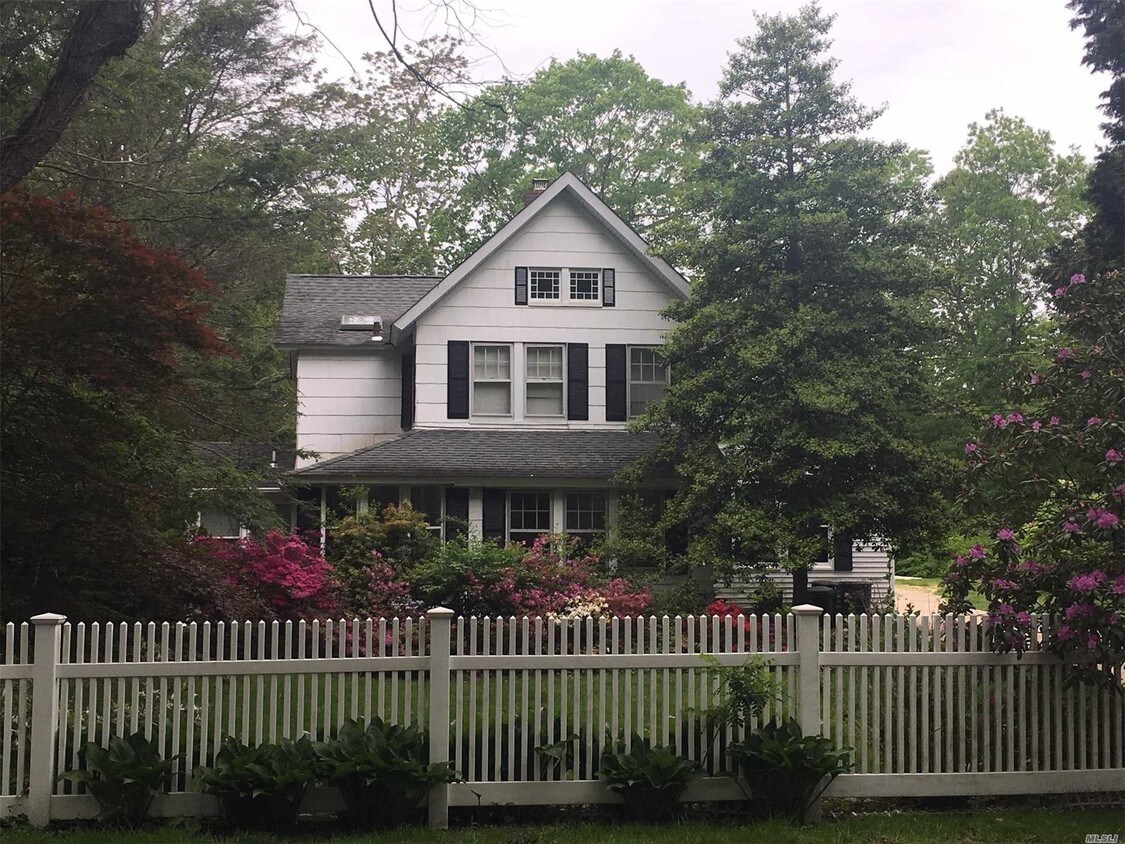 Primary Photo - 116 Sandy Hollow Rd