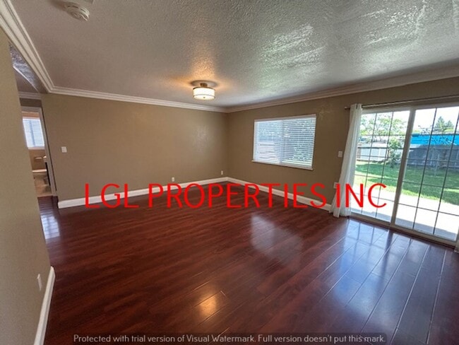 Foto del edificio - 6207 Booth Ln