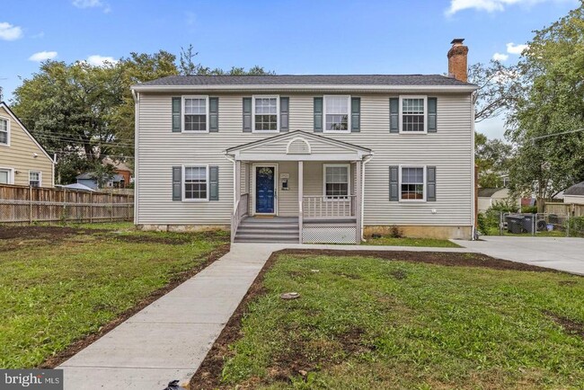 Building Photo - 2921 Brook Dr