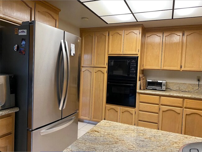 Building Photo - 1043 Quail Creek Cir