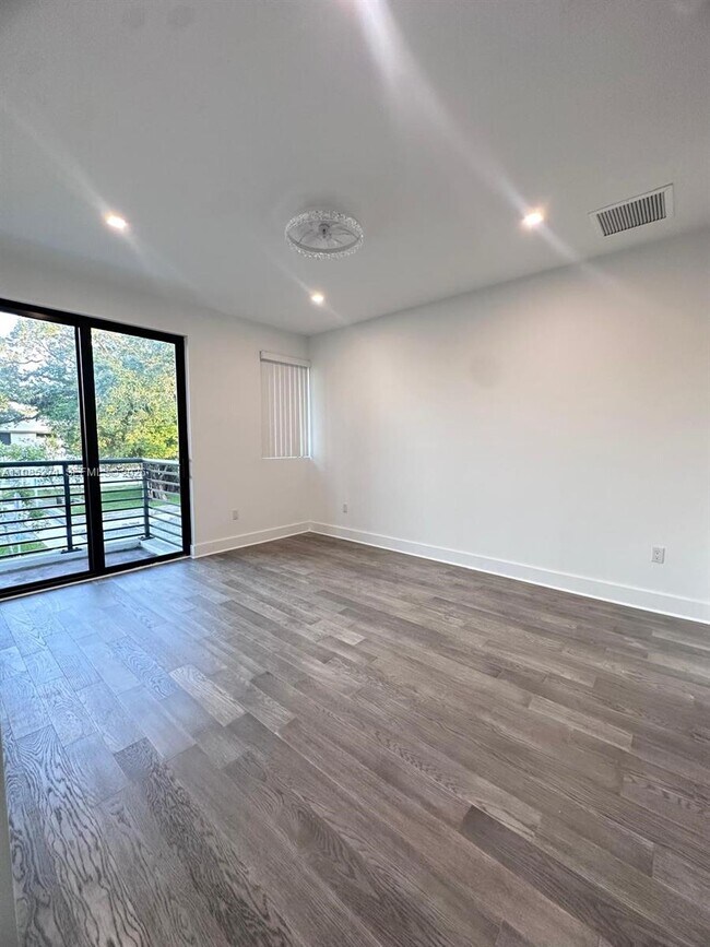 Foto del edificio - 5481 W Oak Wy
