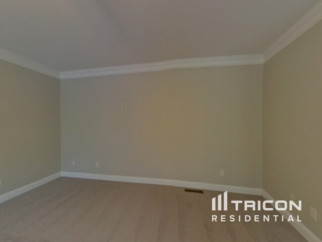 Building Photo - 2262 St Kennedy Ln