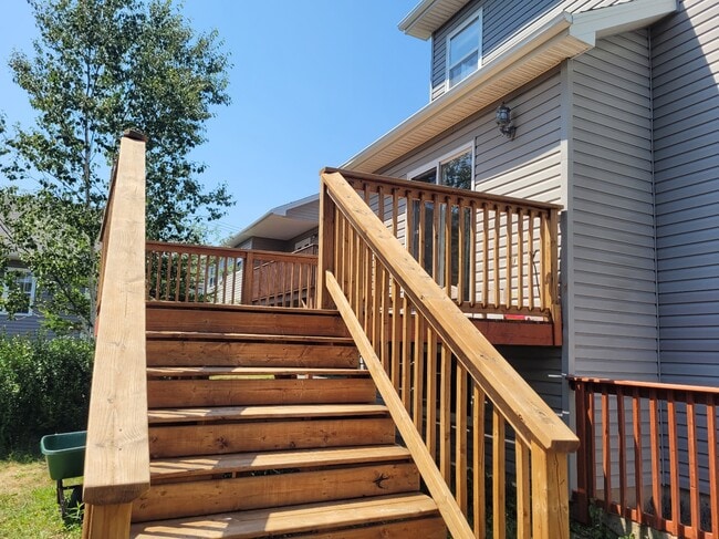 Building Photo - 262 Starboard Dr