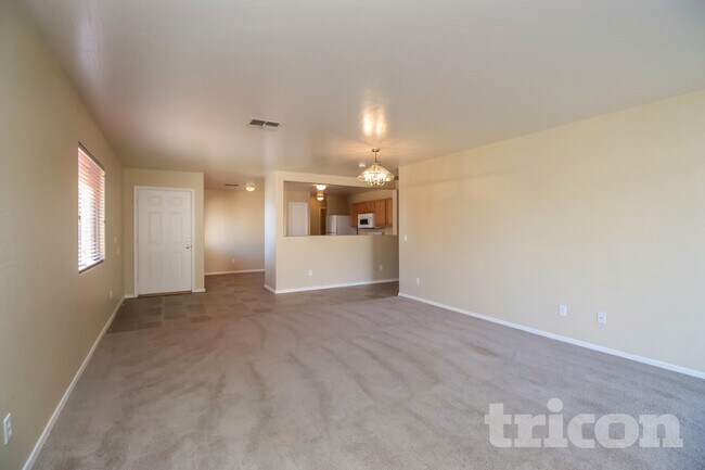 Building Photo - 10410 W Pioneer St