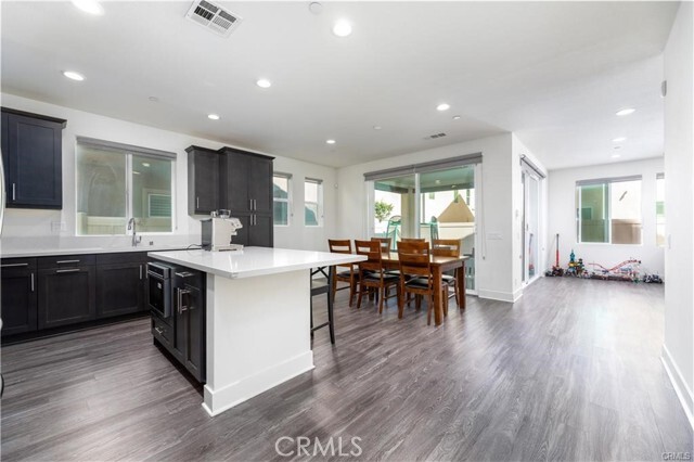 Building Photo - 1124 Portola Oaks Dr