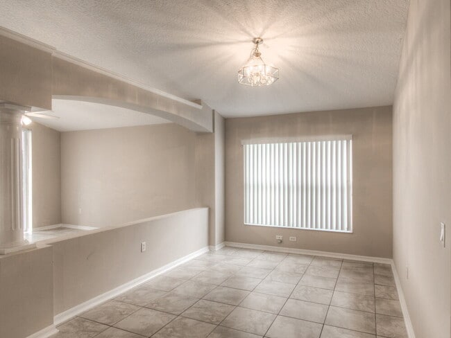 Foto del edificio - 133 Thornbury Dr