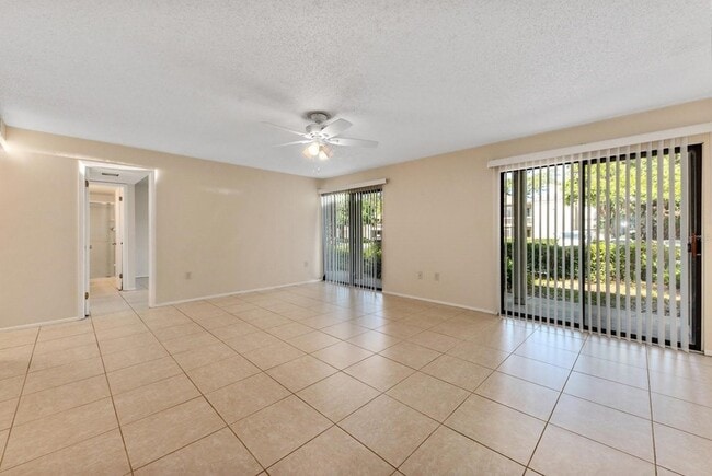 Building Photo - 2232 Bahia Vista St