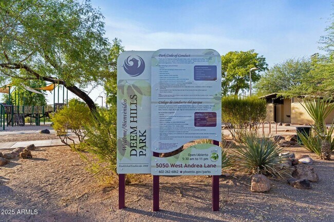 Foto del edificio - Gorgeous 5 bed 3.5 bath 3 car garage home, 3613 sq ft in established North Phoenix community