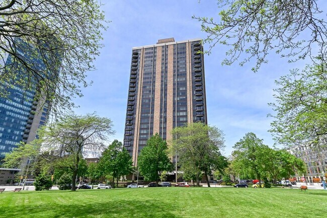 Foto del edificio - 929 Astor N St
