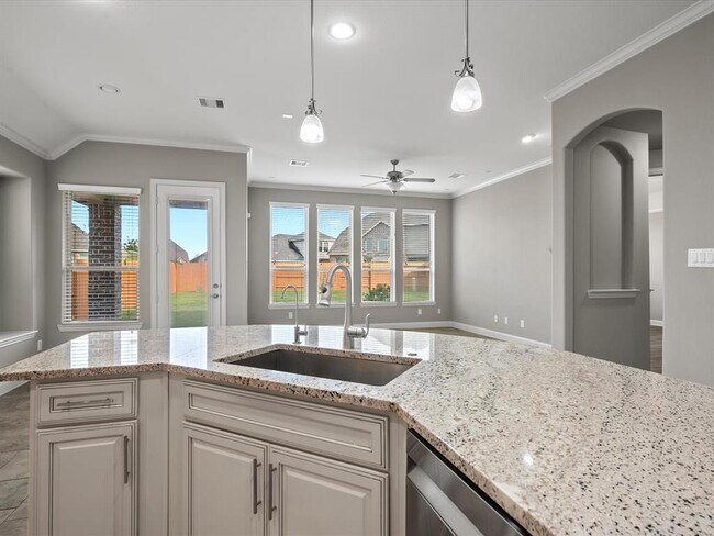 Building Photo - 10938 Walts Run Ln