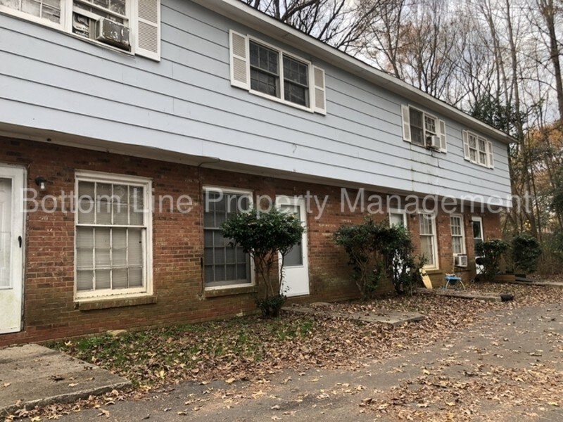 Foto principal - 2732 Old Steele Creek Rd