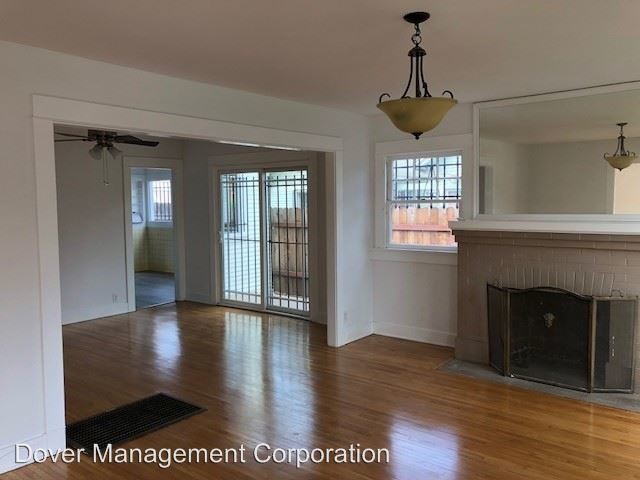 Building Photo - 3 br, 1 bath House - 163 N. Alexandria Avenue