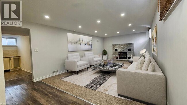 Photo du bâtiment - 110 Abbot Dr