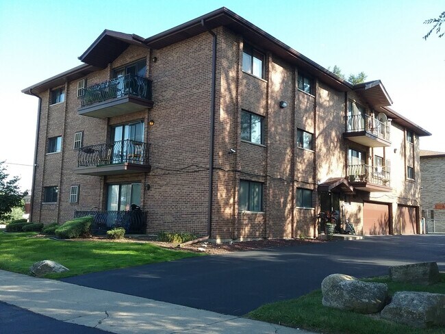 Building Photo - 10900 S Central Ave